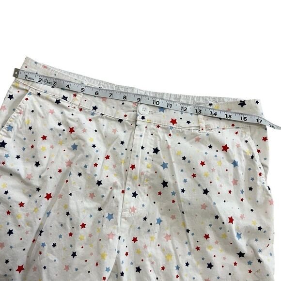 Caribbean Joe White Multicolored Star Print Shorts Size 12 - Picture 4 of 10